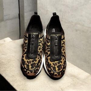 ✨DISCOUNTED SHIPPING✨ Easy Spirit Women's Leopard Print Slip-On Sneakers